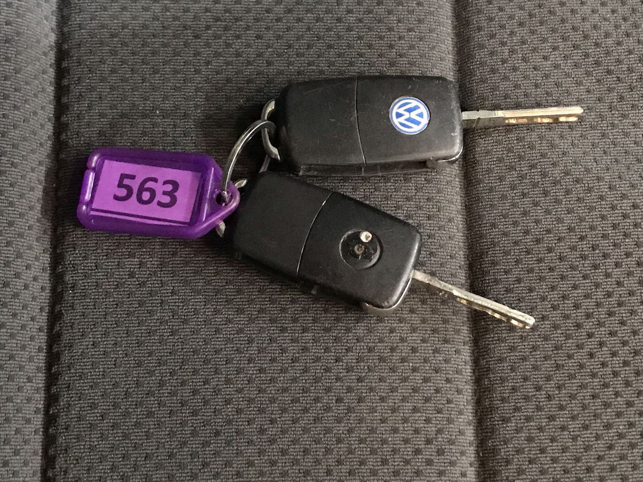 BOSTON TRADERS Men's Soft Hoodie, Size M, Black.  Buyers Note - Discount Fr