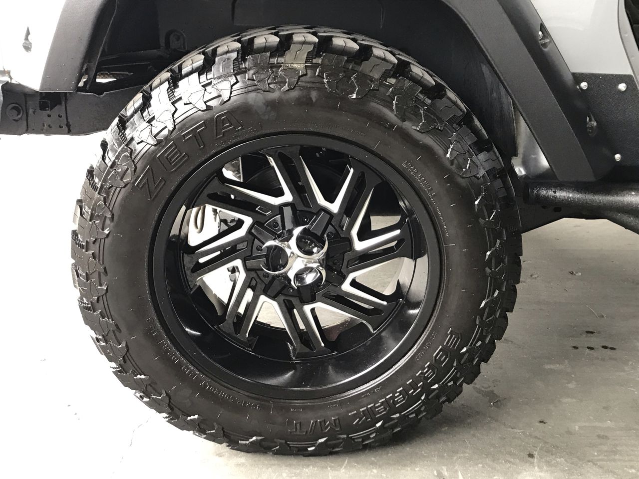 5 x SIGNATURE Left Hand Golf Gloves, Size Medium.  Buyers Note - Discount F