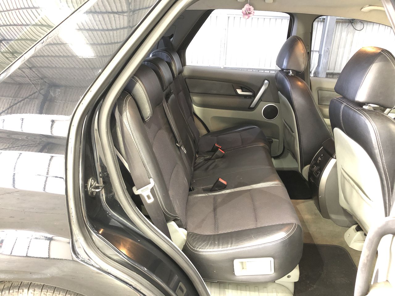 DKNY Women's Wide Leg Pant, Size 10, Black.  Buyers Note - Discount Freight