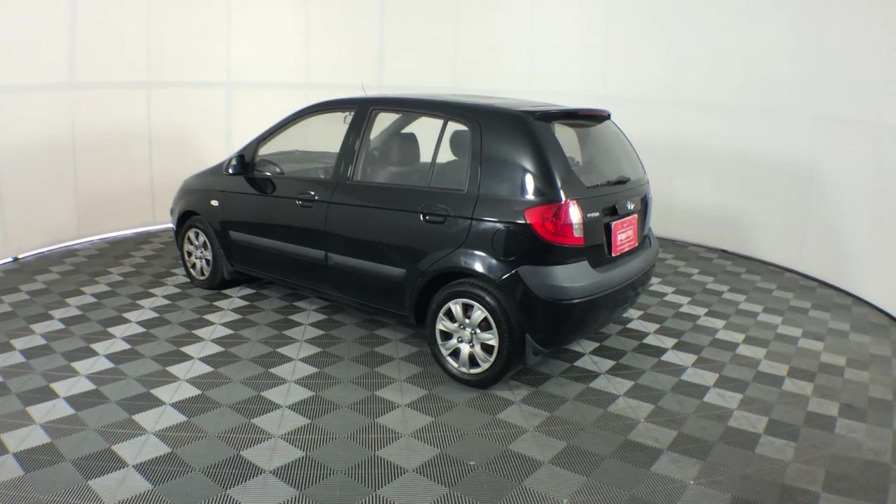 4 x Assorted Wireless Earbuds. 1 x TECHNICS AZ100 Earbuds with Magnetic Flu