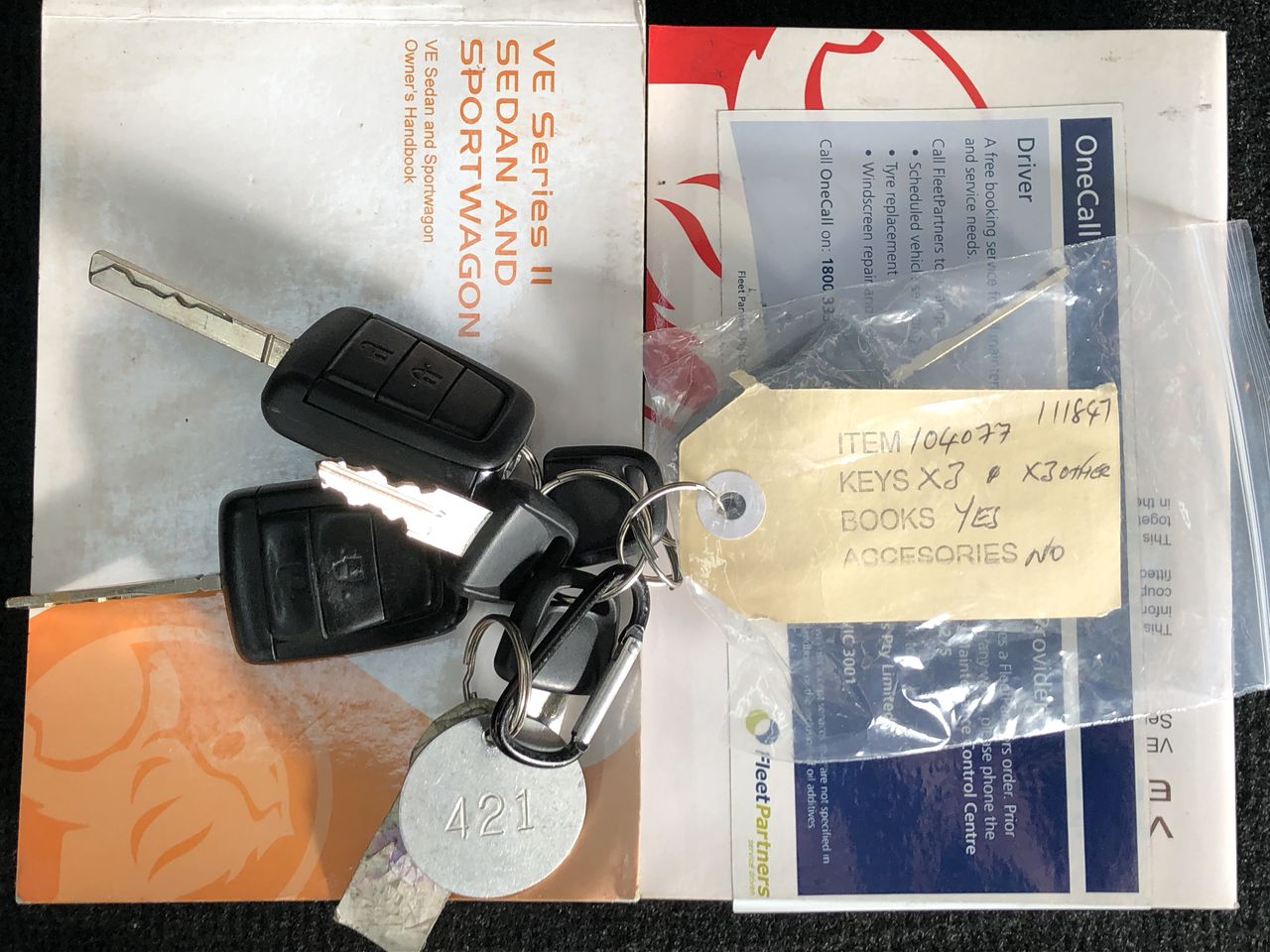 DeWALT Multi Purpose Tool Pouch 26 x 14 x30.5cm, External Leather Tool Hold