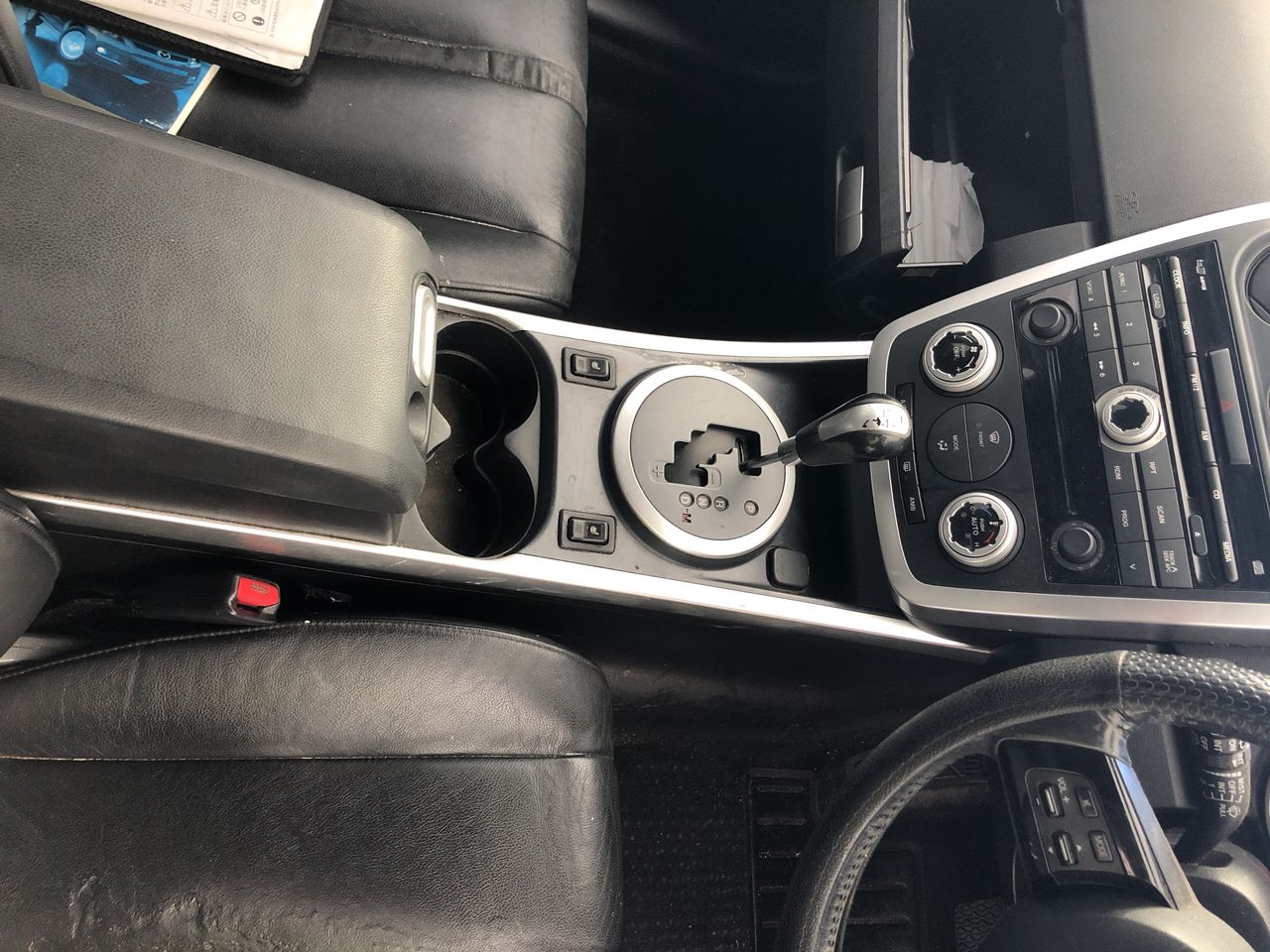 DeWALT 18V XR Li-ion Cordless Brushless 550mm (21-1/2") Pole Hedge Trimmer