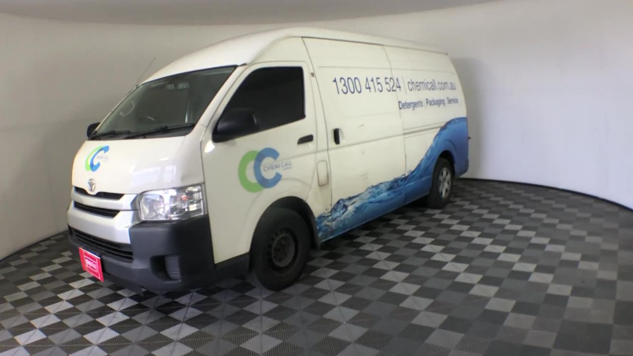 2012- 1 Ounce "Year Of The Dragon" Coin in 999 Fine Silver in Capsule