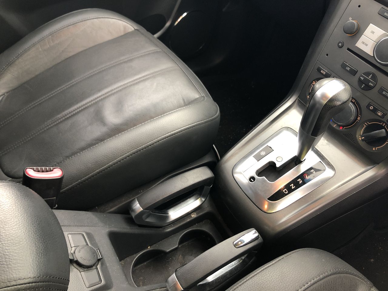 De Bortoli `Sacred Hill` Sparkling Brut NV (6x 750mL), Riverina, NSW.