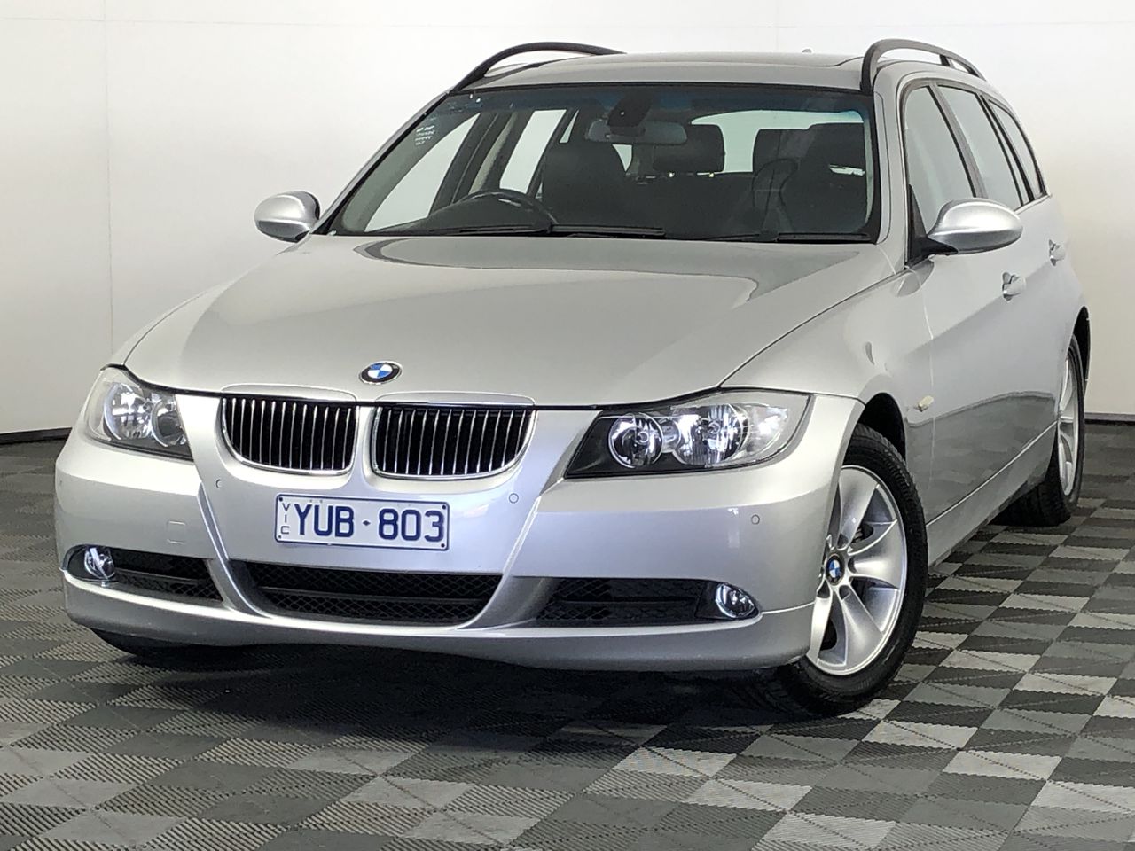 De Bortoli `Sacred Hill` Sparkling Brut NV (6x 750mL), Riverina, NSW.