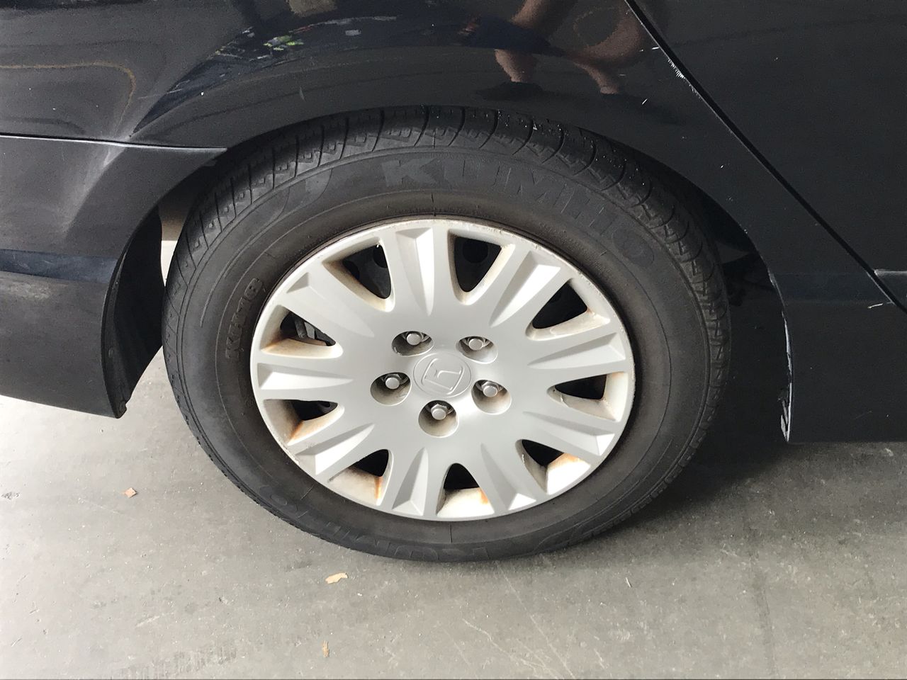 0.06 carat 4 natural white round diamond