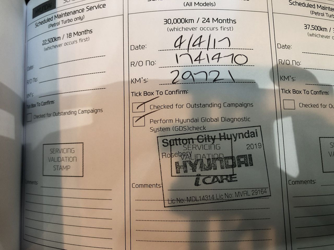 0.08 Carat White 4 round diamonds