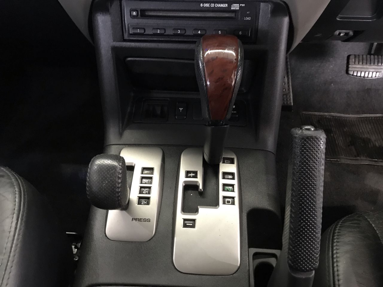 500G Mixed Rough Raw Crystal Gemstone Chunks Natural Raw Minerals Bulk