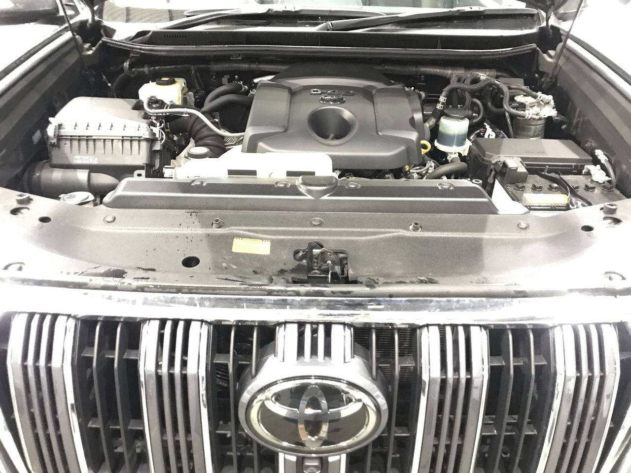 Stunning 925 Sterling Silver Plated "Love" Cuff Bangle - DEMO