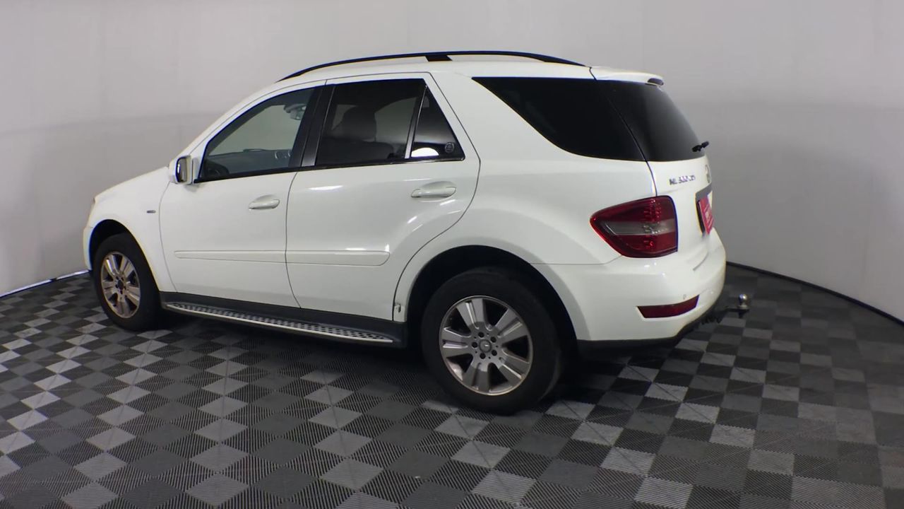 Workzone Titanium HM80MP 1700W Sliding Mitre Saw