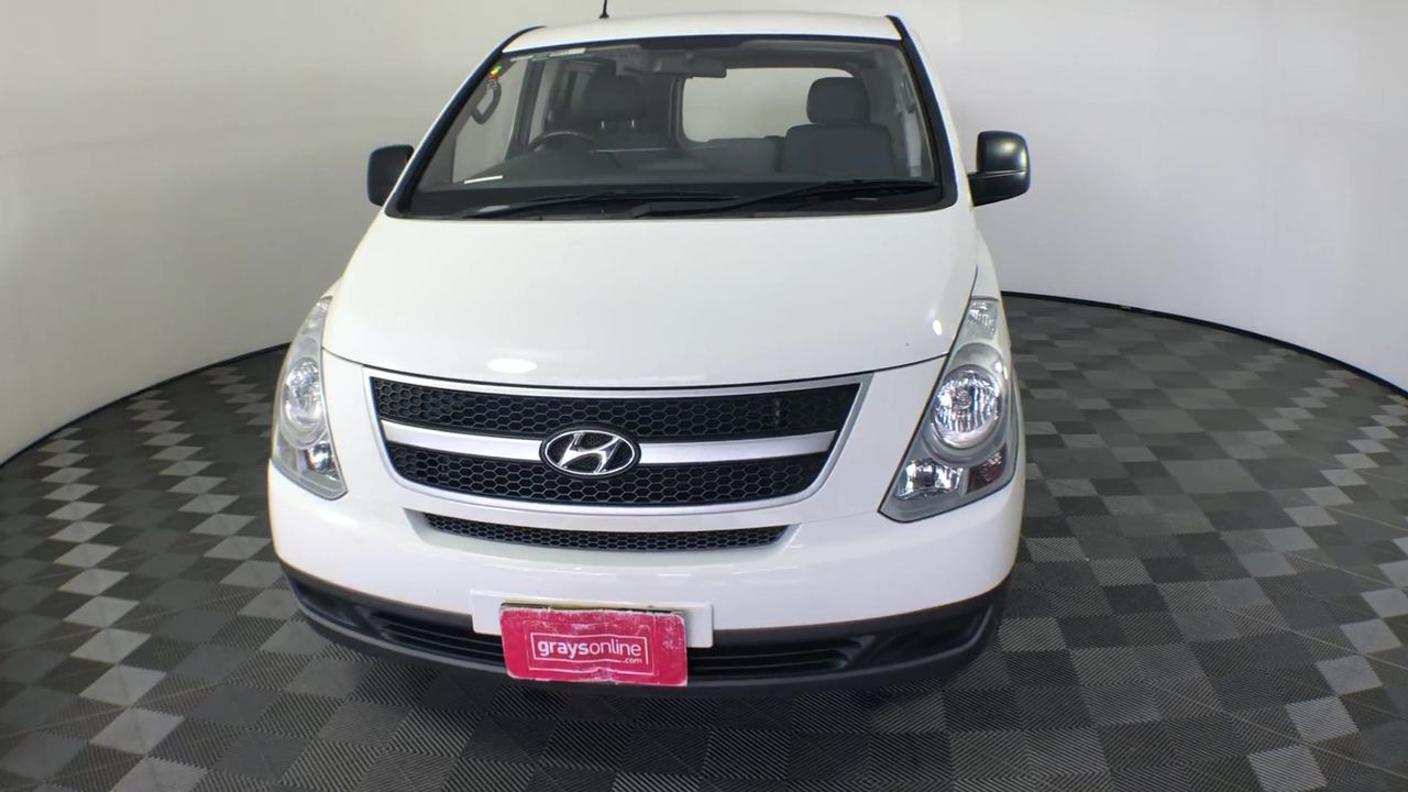 2018 Land Rover RANGE ROVER VELAR P250 S Automatic - 8 Speed Wagon