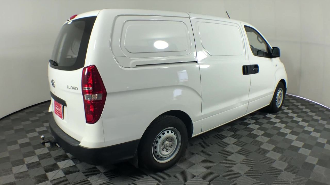 19 Crimes Hard Chardonnay (6x 750mL).