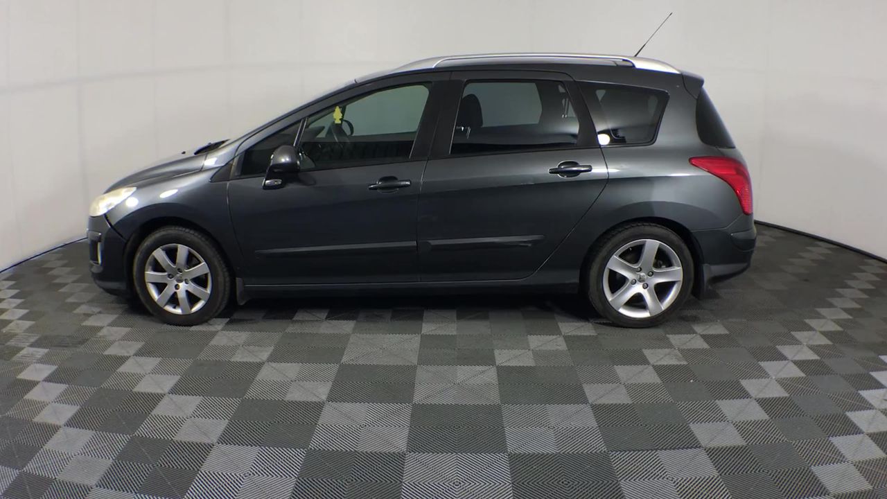 By The Vineyard Mixed Pack Pinot Grigio & Chardonnay (12x 750mL). SEA.