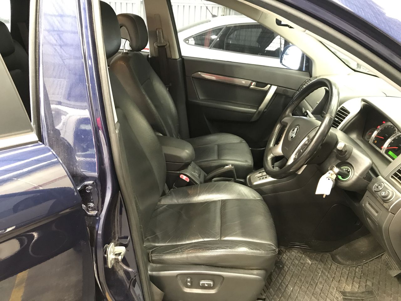 Elephant in the Room Buttery Chardonnay (6x 750mL).