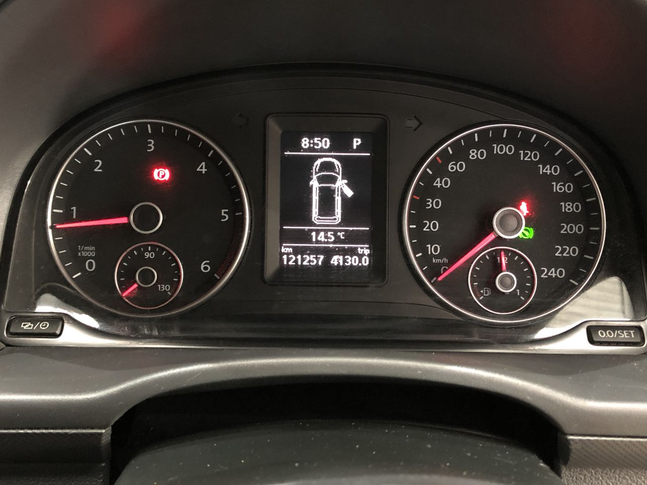 0.06 carat white round 5 diamonds