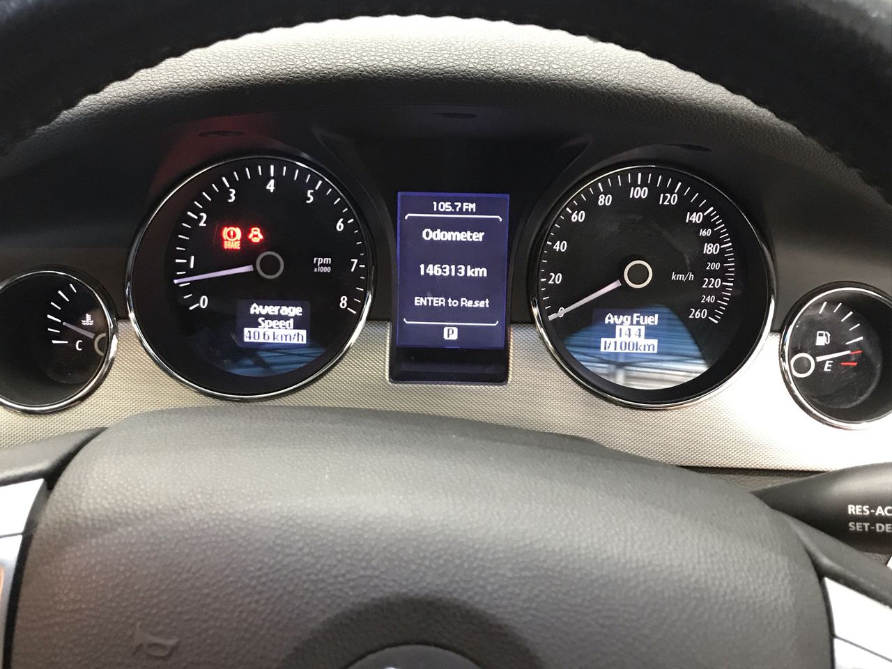 6-7mm White Pearl & Rhinestone Real Platinum Plated Bracelet