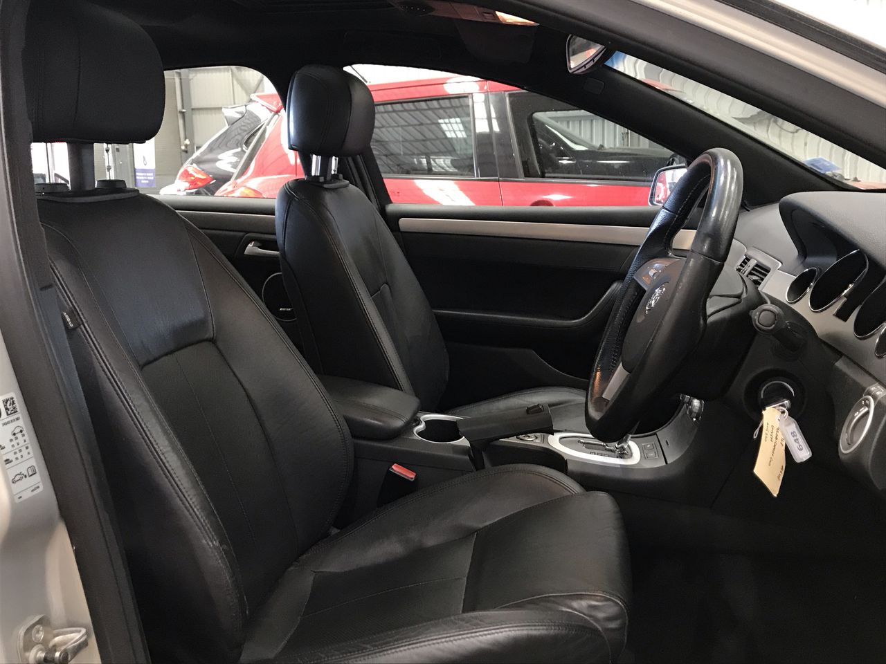 6-7mm White Pearl & Rhinestone Real 18k Gold Plated Bracelet