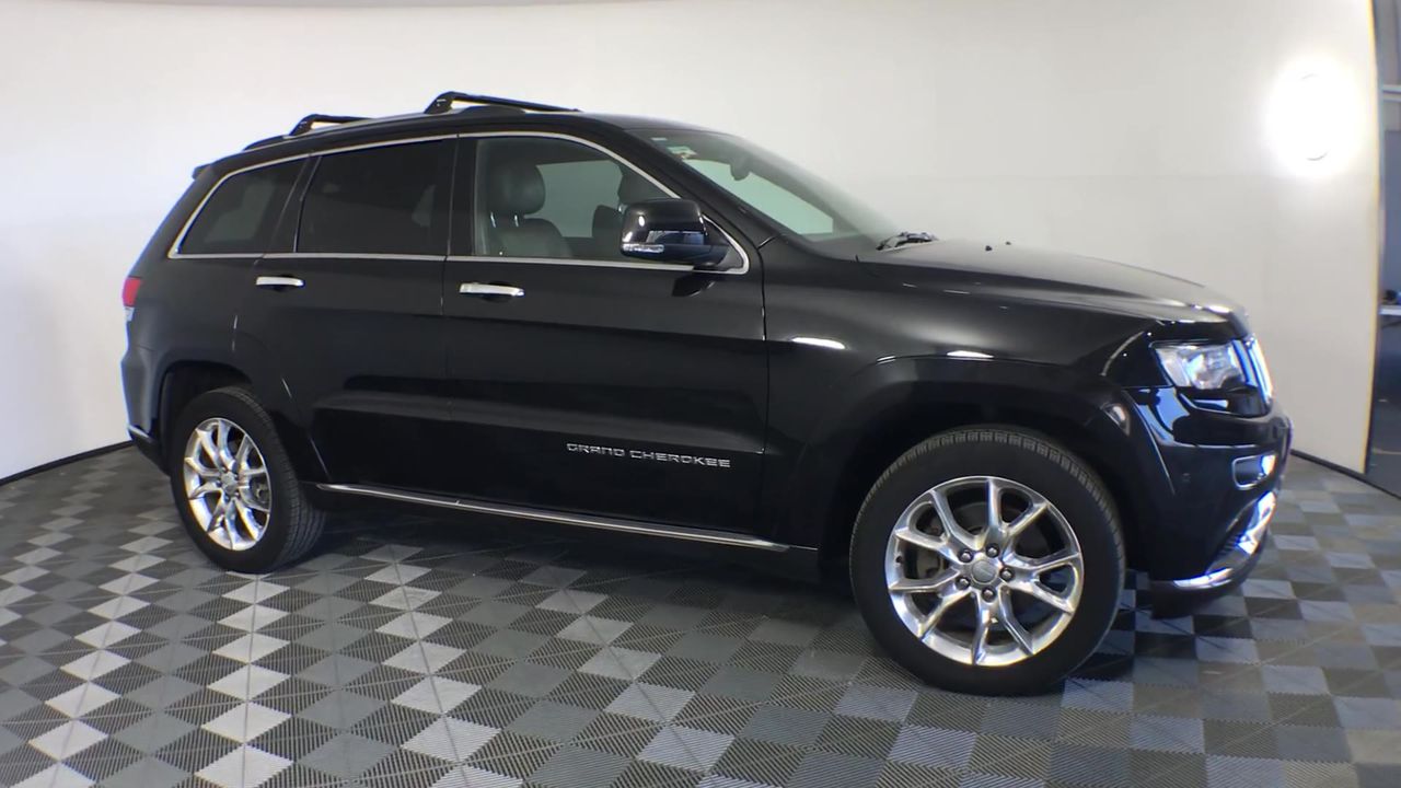 Circle of Friends Pink Moscato Slimline Cans NV (24x 250mL) Limestone Coast