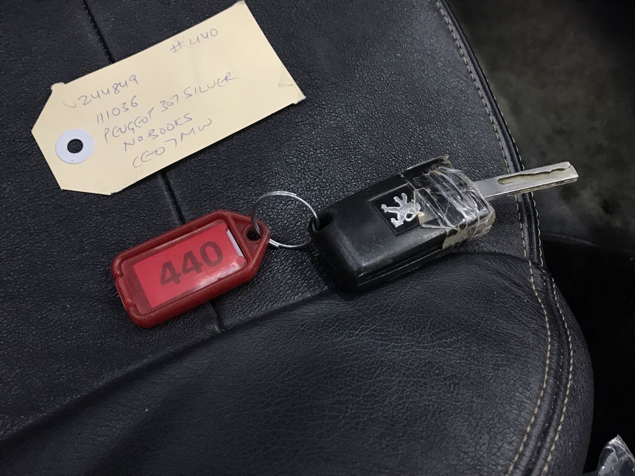 Pierre Delize Blanc De Blancs Brut NV (6x 750mL), France.