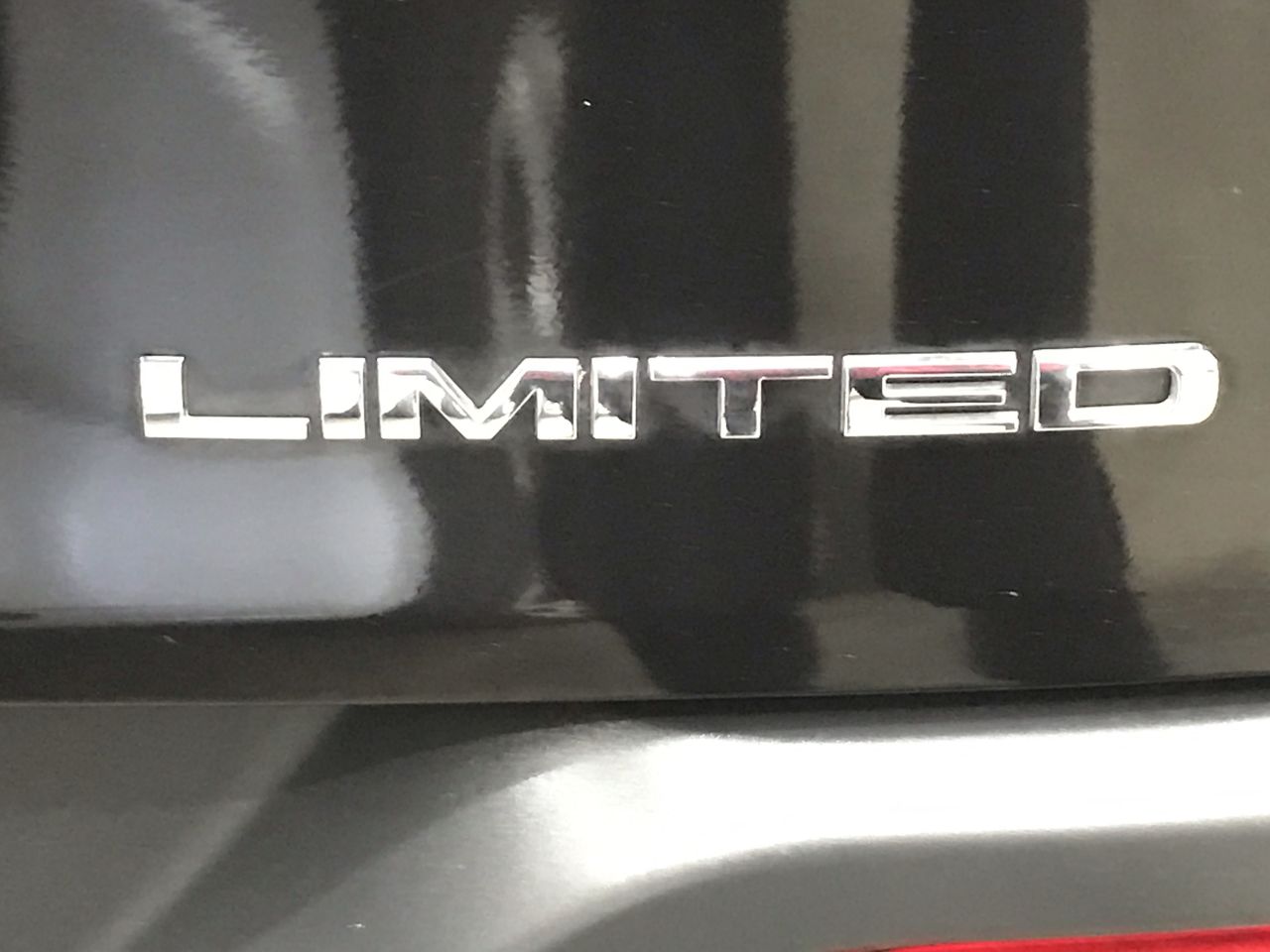 9K WHITE GOLD 'B' 0.09 HI I1 DIAMOND NECKLACE 40+5cm