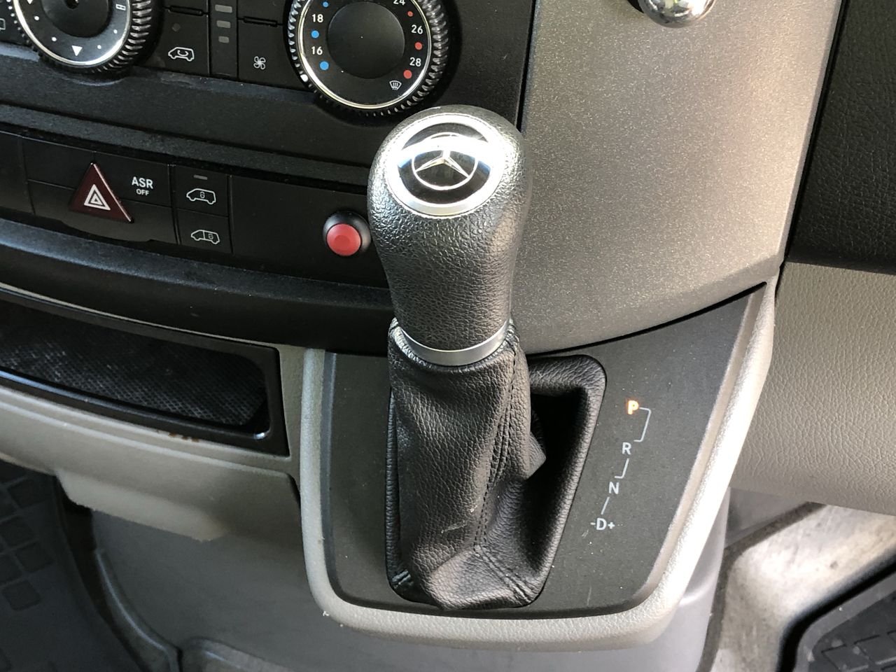 2025 Australia Mint Set - Australian Honours System