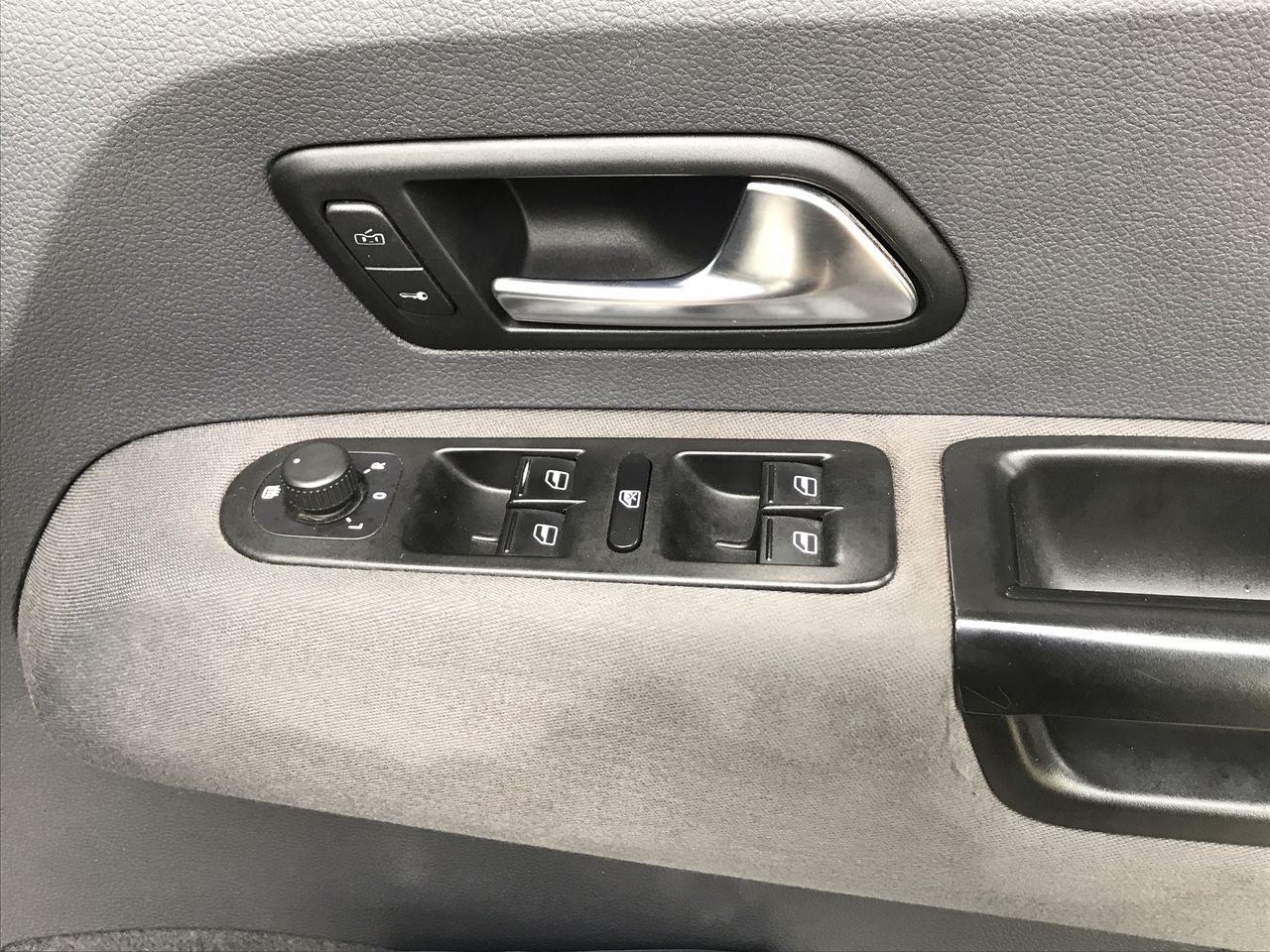 Helen & Joey Estate Cleanskin Merlot Cabernet Sauvignon 2019 (6x 750mL) VIC