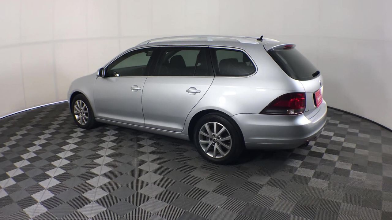 2011 BMW 320d 320d Lifestyle E90 Turbo Diesel Automatic Sedan