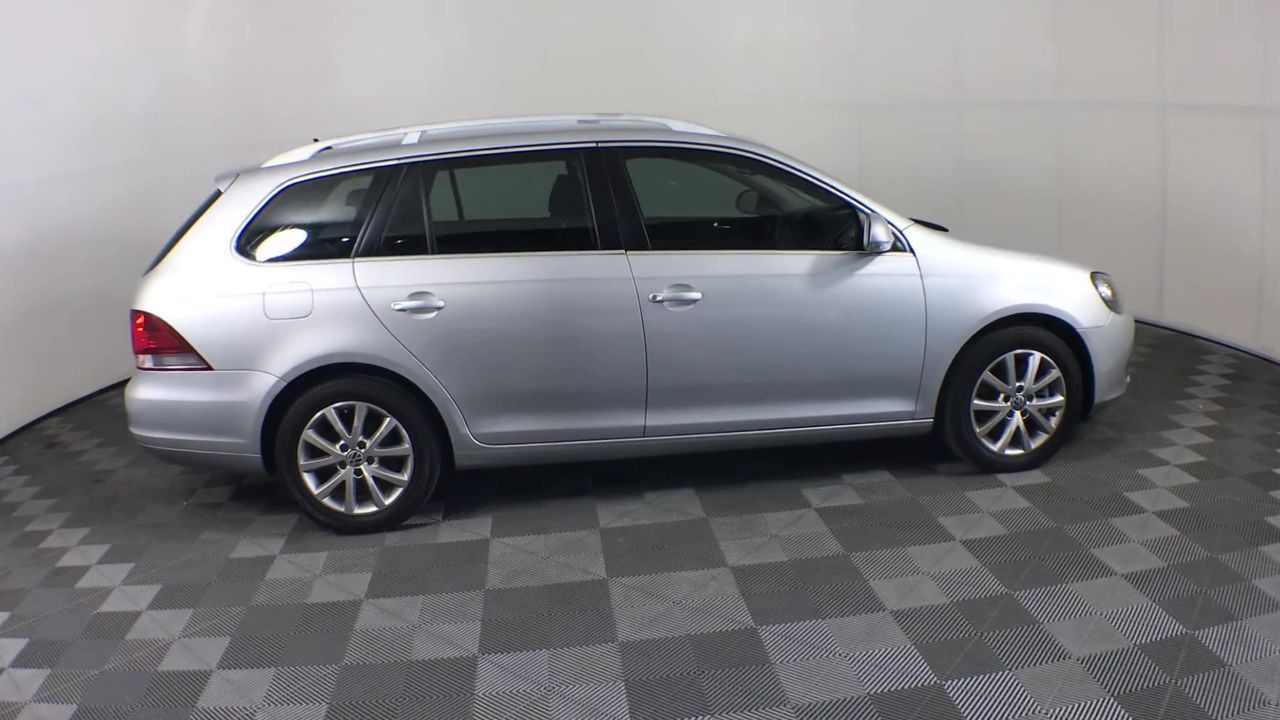 <p>2013 Yamaha  XJ6 Motorcycle</p>