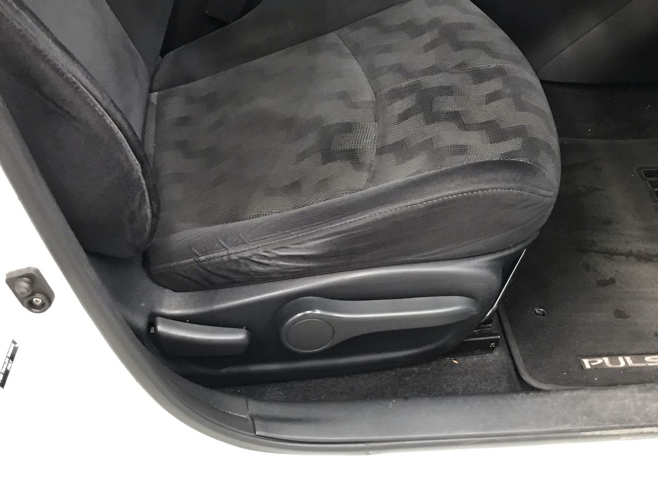 Jacqueline Blanc De Blancs Brut NV (6x 750mL), France.