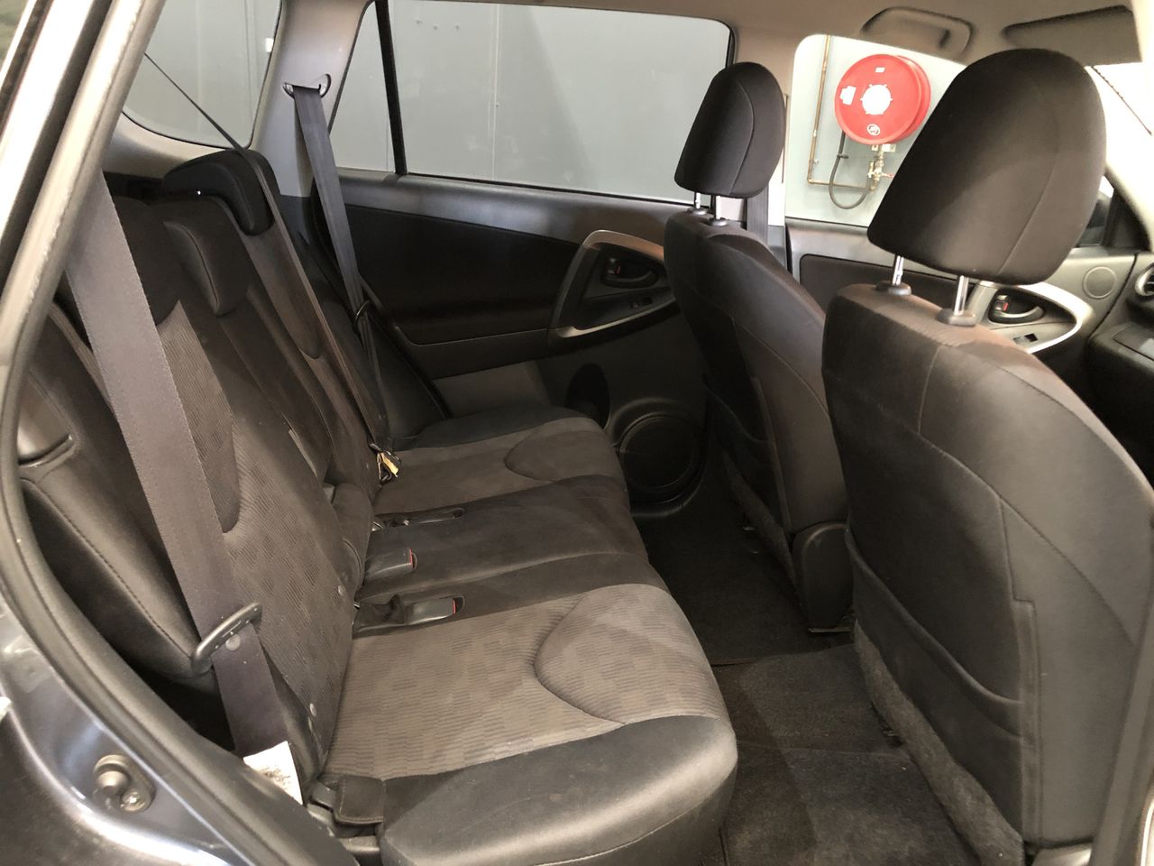 ASUS ROG Rapture GT-AX6000 Dual-Band WiFi 6 (802.11ax) Gaming Router.  Buye