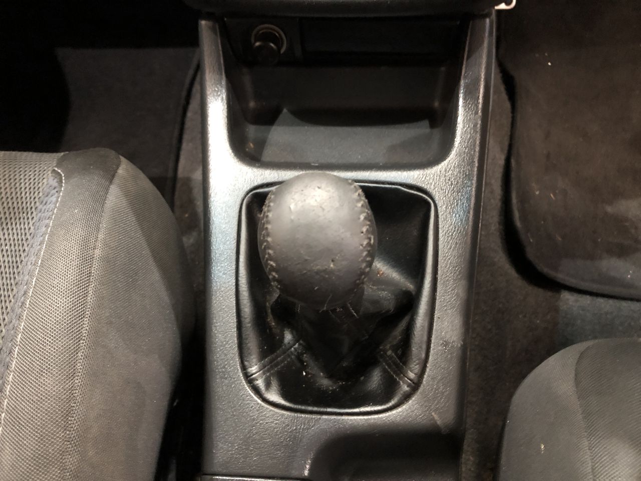 SAMSUNG Portable T7 SSD, 1TB, 1050MB/s Max R/W, USB3.2, Titan Grey, MU-PC1T