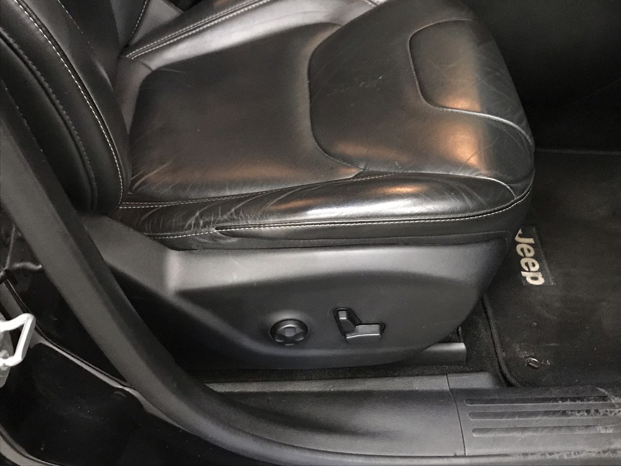 Wolf Blass Brown Label Classic Shiraz 2012 (1x 750mL), Barossa Valley.