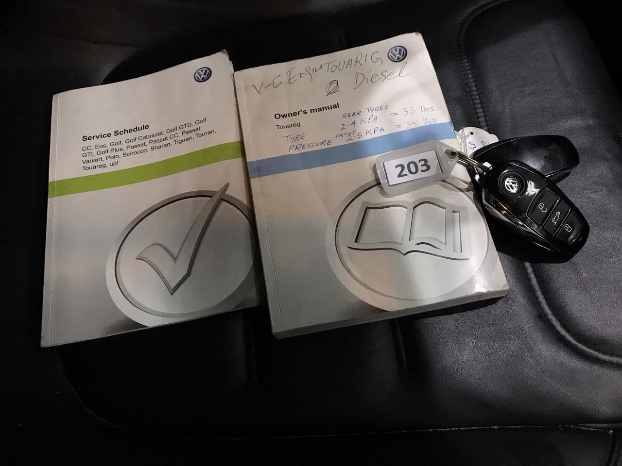 OSSIA Round Sunglasses