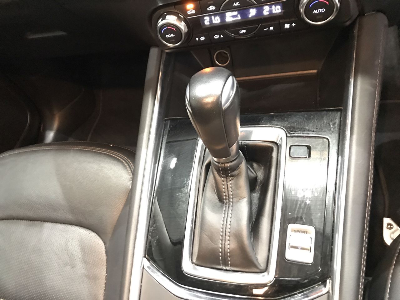 Tolsen Plastering Trowel(Plastic Handle) (Industrial)