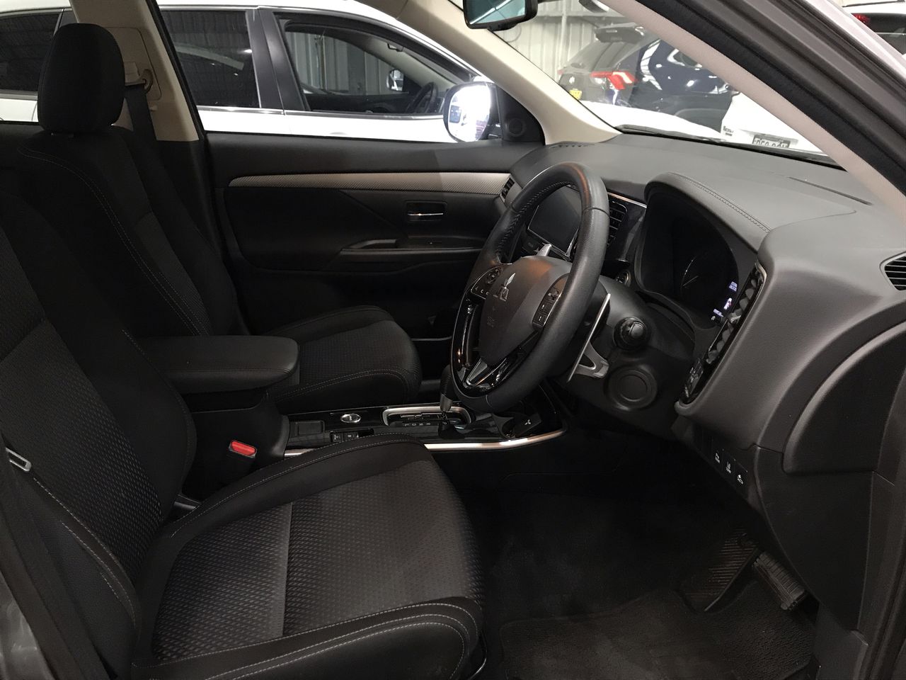 2011 BMW 3 Series 320d Lifestyle E90 Turbo Diesel Automatic Sedan