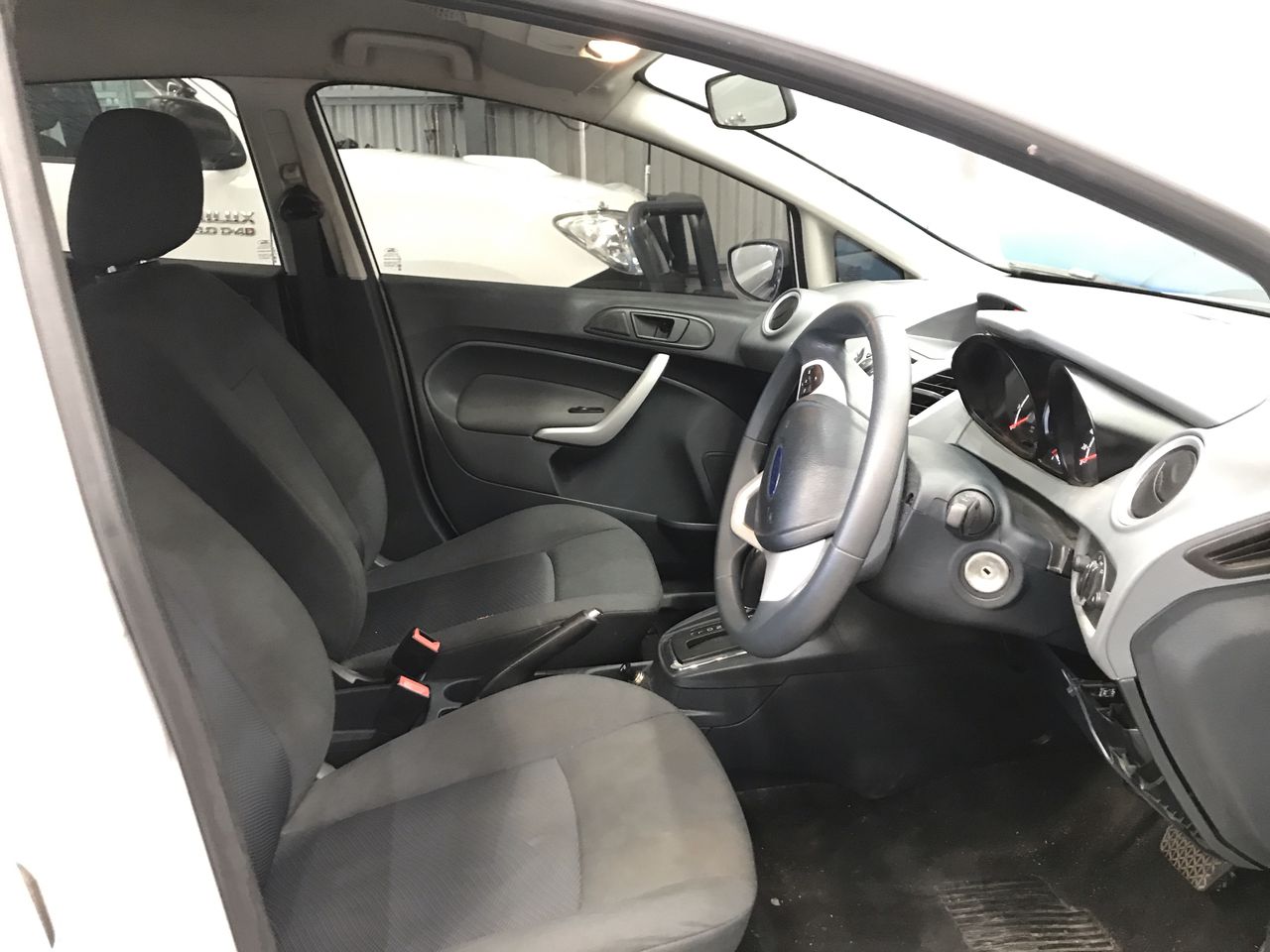 Bradman 5 Dollar Bi Metal Coin on Card of Issue 1996 Issued by RAM