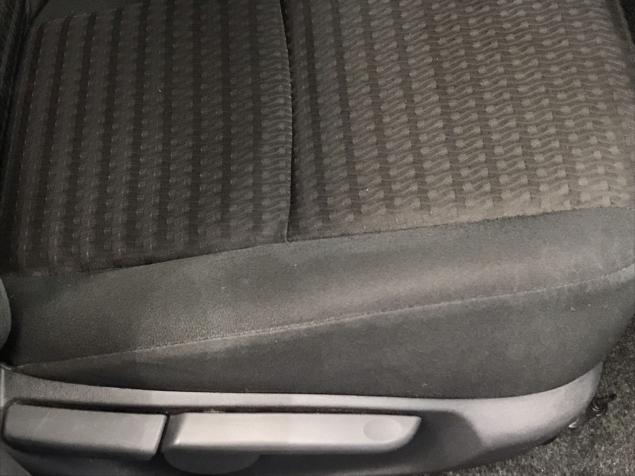 0.07 carat white round 4 diamond