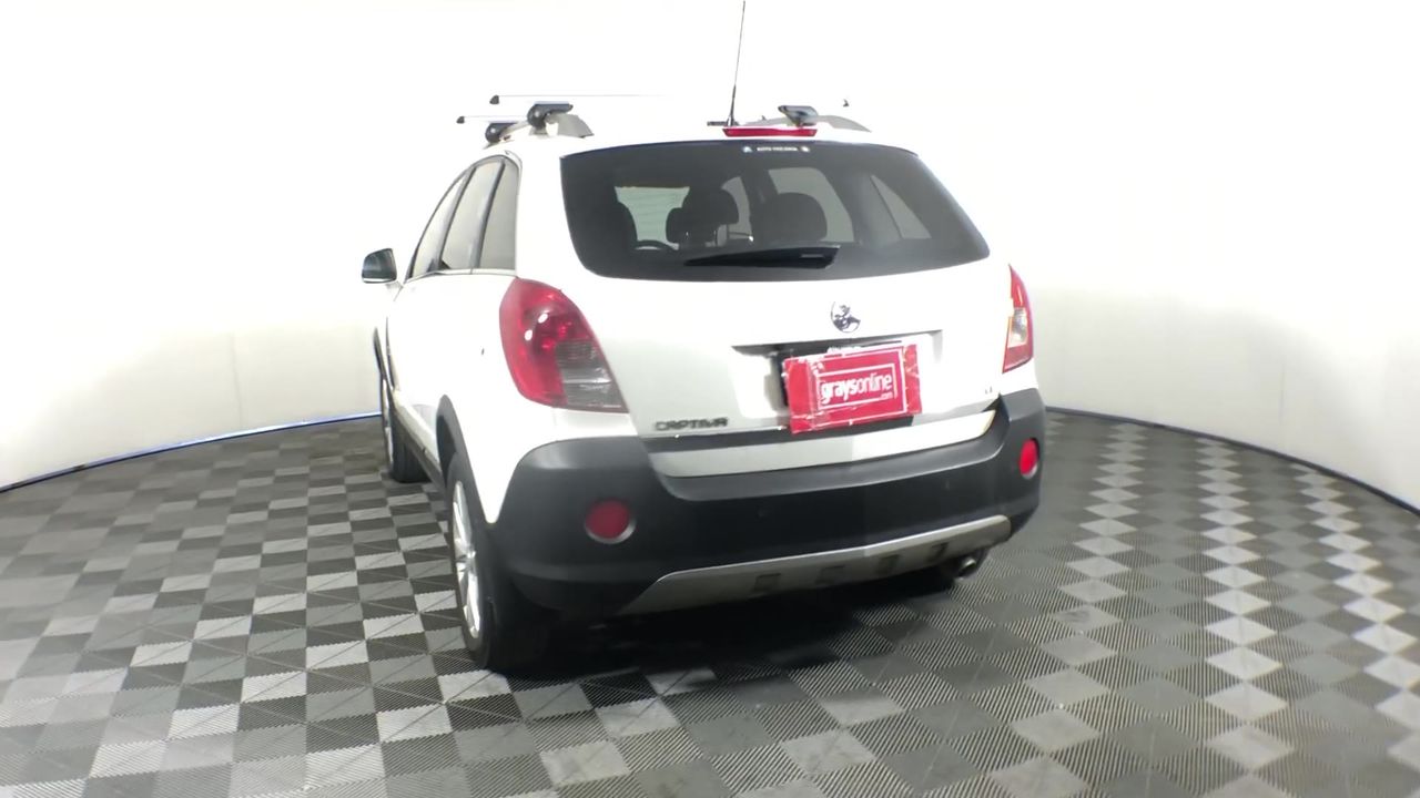 1966 Australia First & Last Queen Elizabeth Silver round fifty cents x 8