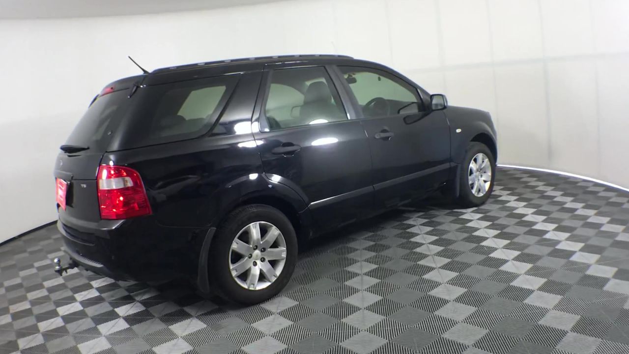 <p>2003 Isuzu  FRR 550 Long 4 x 2 Tipper Truck</p>