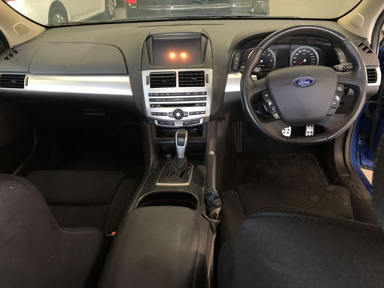 Lindeman's Bin 85 Pinot Grigio (6x 750mL). SEA.