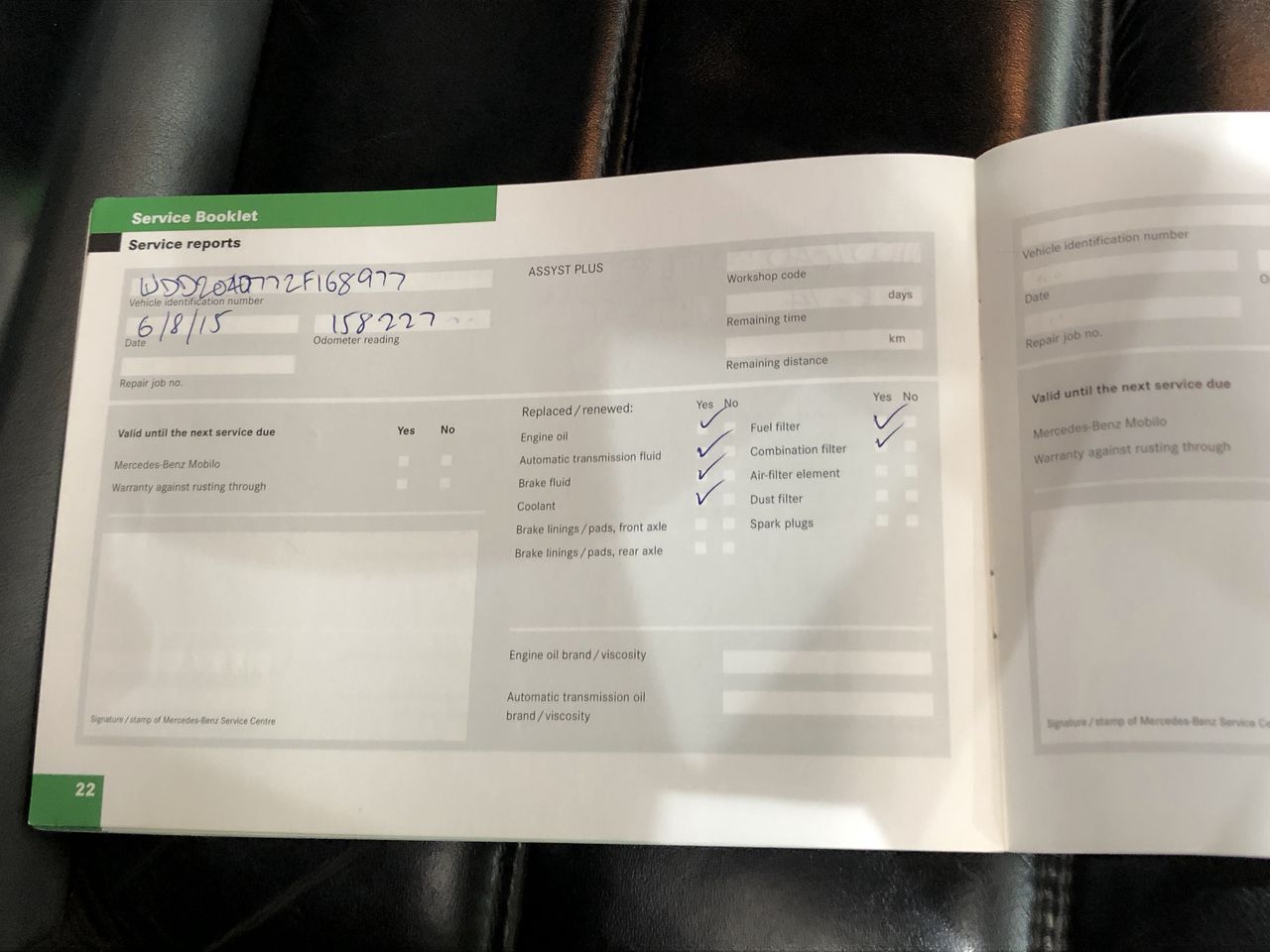 Duchesse De Paris Brut Blanc De Blancs NV (6x 750mL), France.