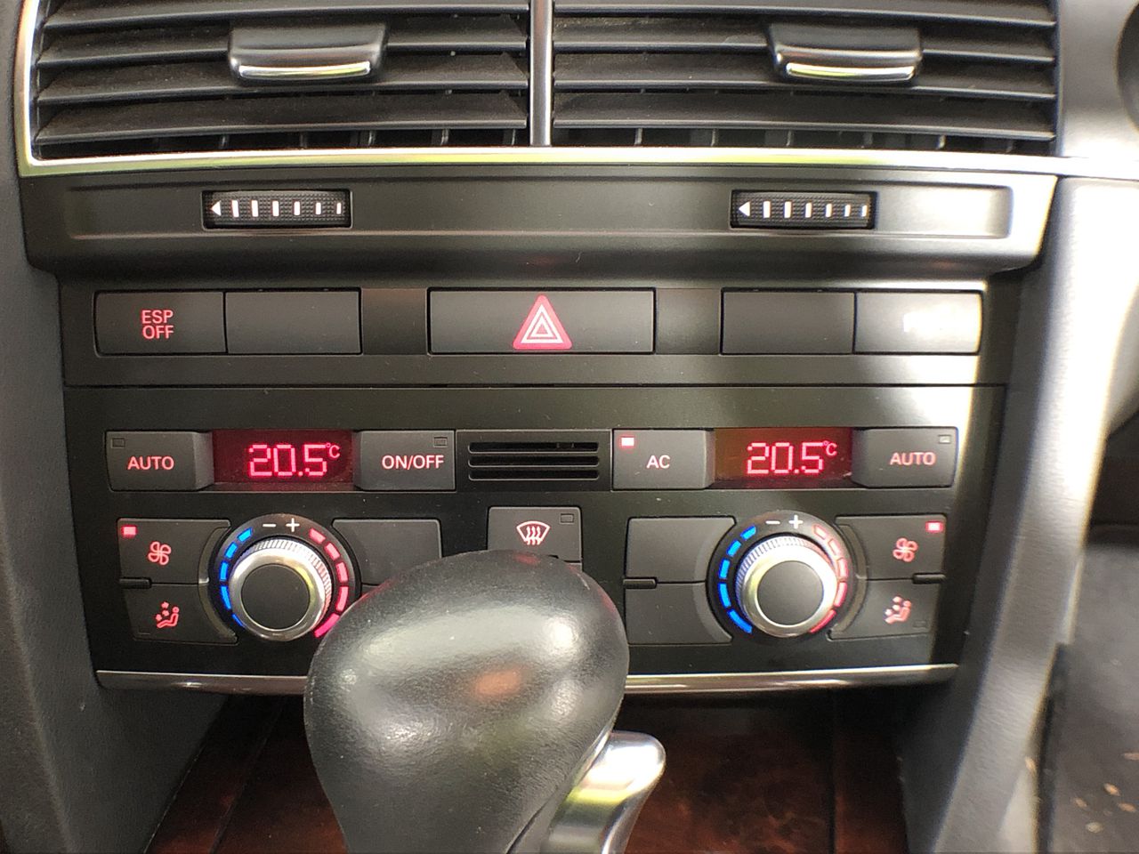 Mixed Car Head Units/Displays and Automotive Parts