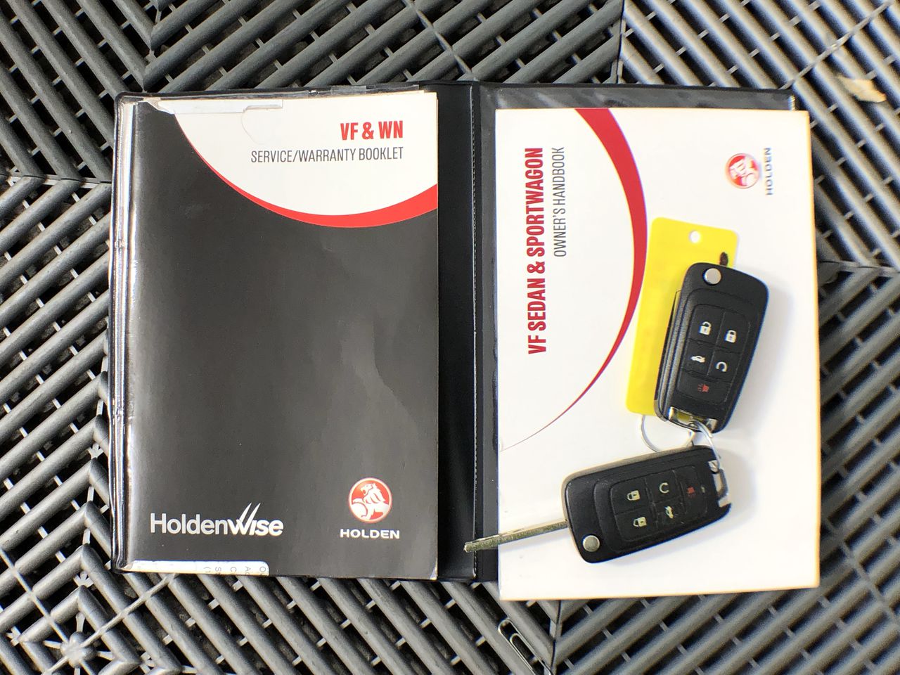 Designer Chunky Cuff Bangle in Silver