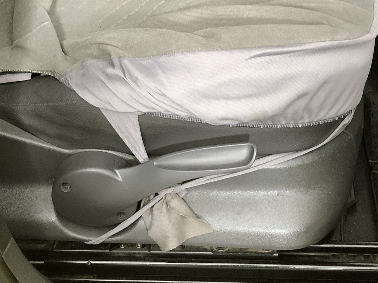 Wolf Blass Red Label Sauvignon Blanc (6x 750mL). Current Vintage Release.