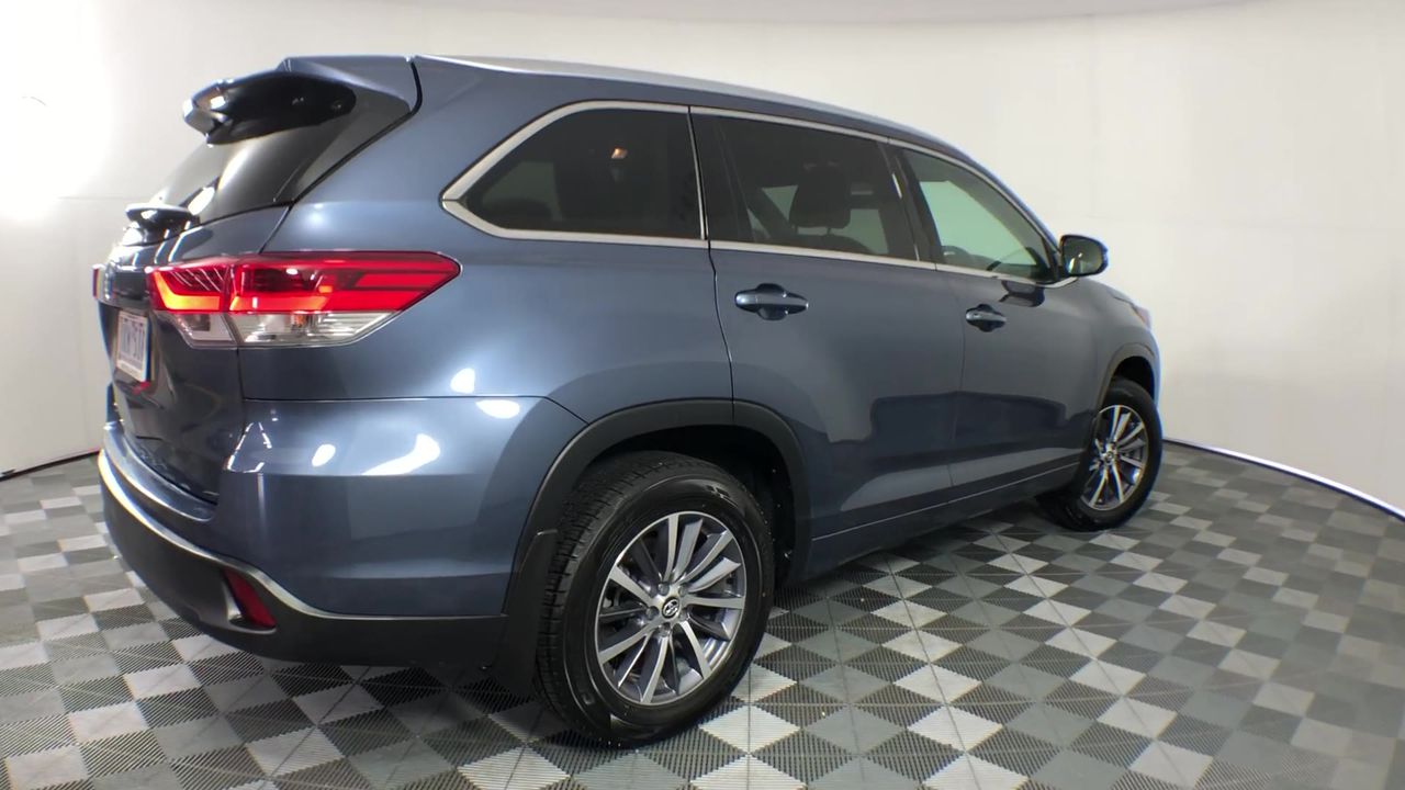 1/10 Oz 999.5 Silver Red Kangaroo & Joey 2025 AU Bullion Merchants Roundx4