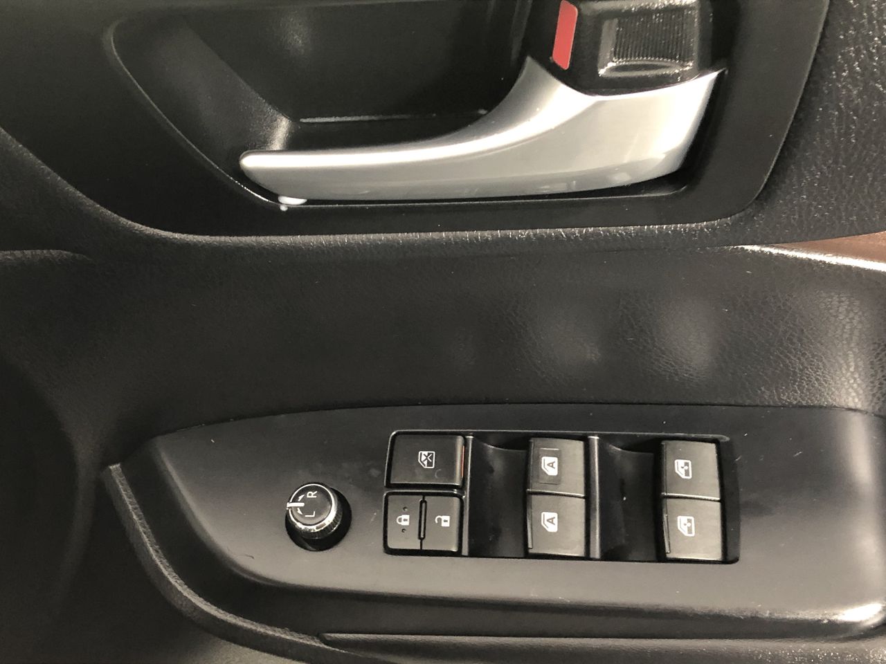 1/100 Scottdale gold bar x 2, 1g Valcumbi & 1Germania Silver bar x 2 each