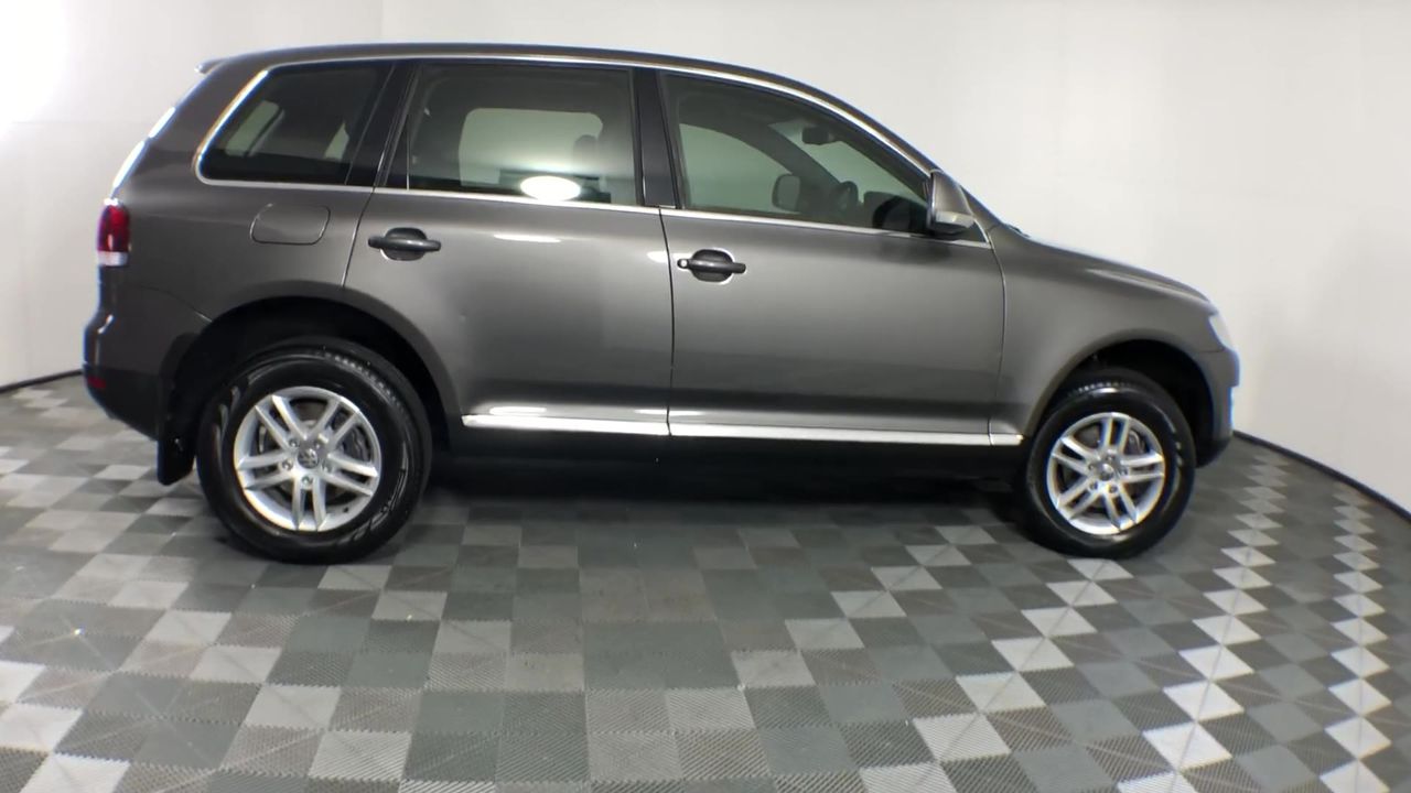 1966 Australia silver 50 cents in box UNC x 2 & 1 Gram Germania Silver bar