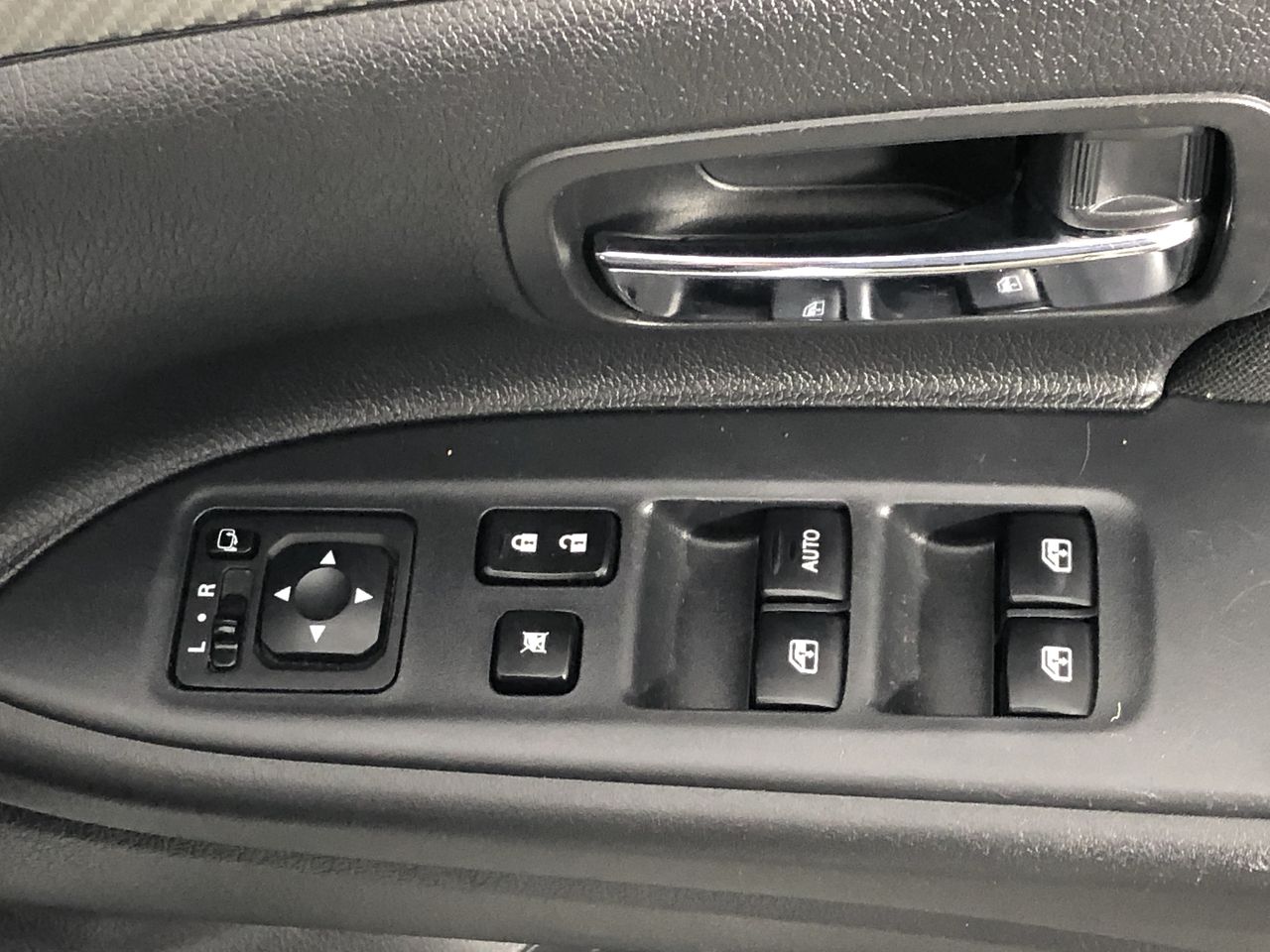 2014 Set of 8 x 5 g Certified "Aust Animal Series" Finished 999 24 k Gold