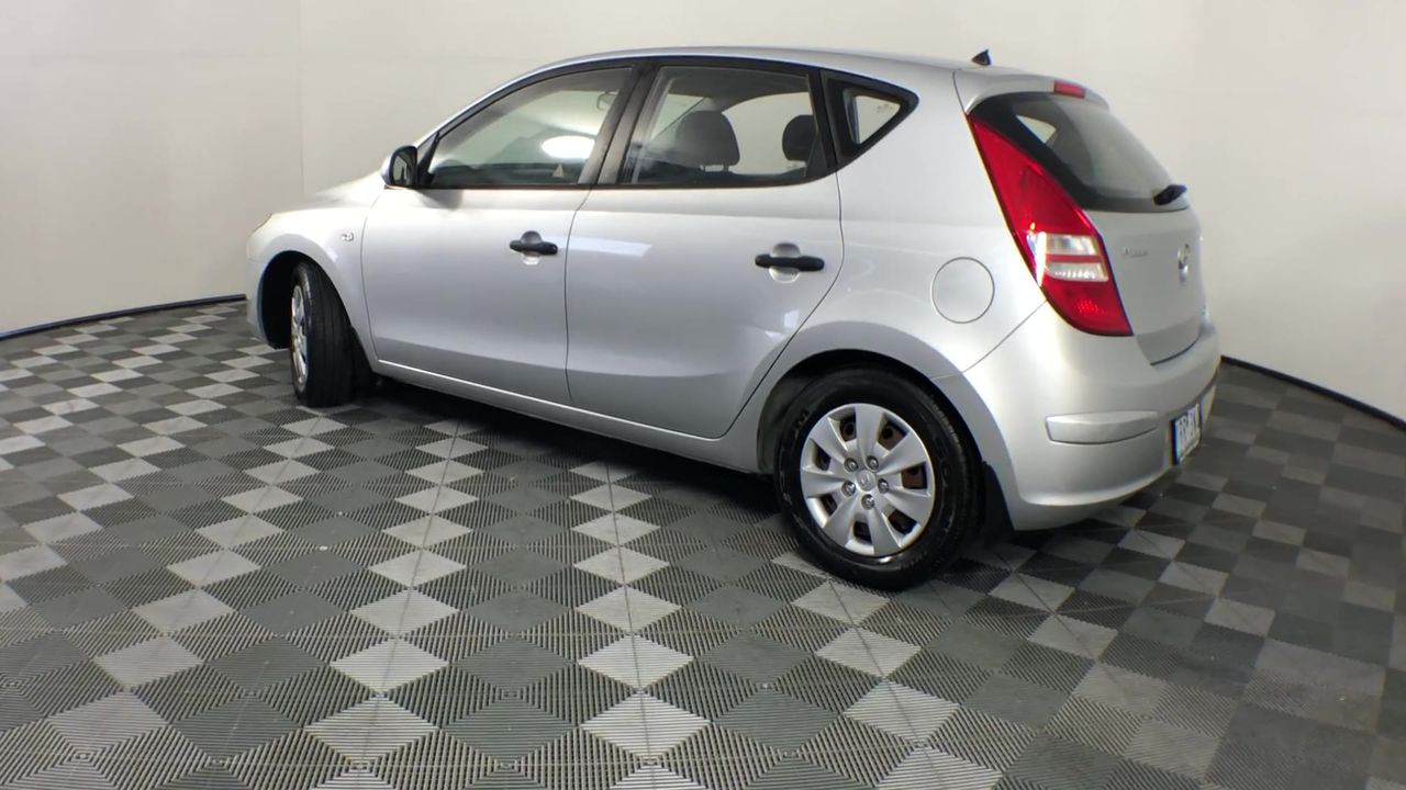 3.86 carat Natural Green Moldavite USD Val: $482.50