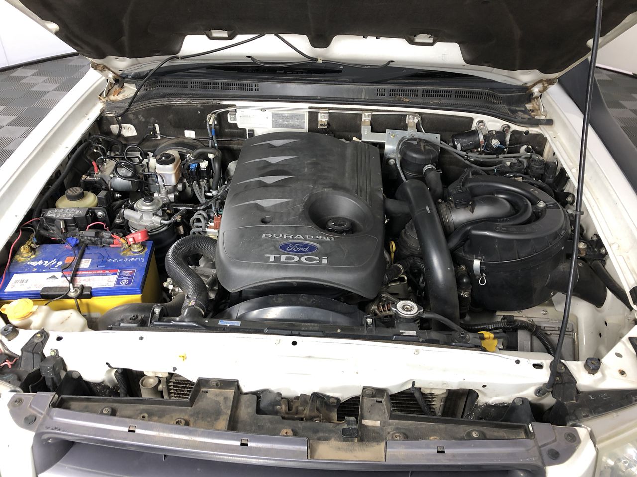 Stay-On Eyeliner Black